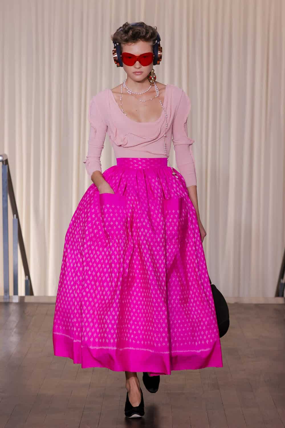 AKVW_SS25_Look_25.jpg